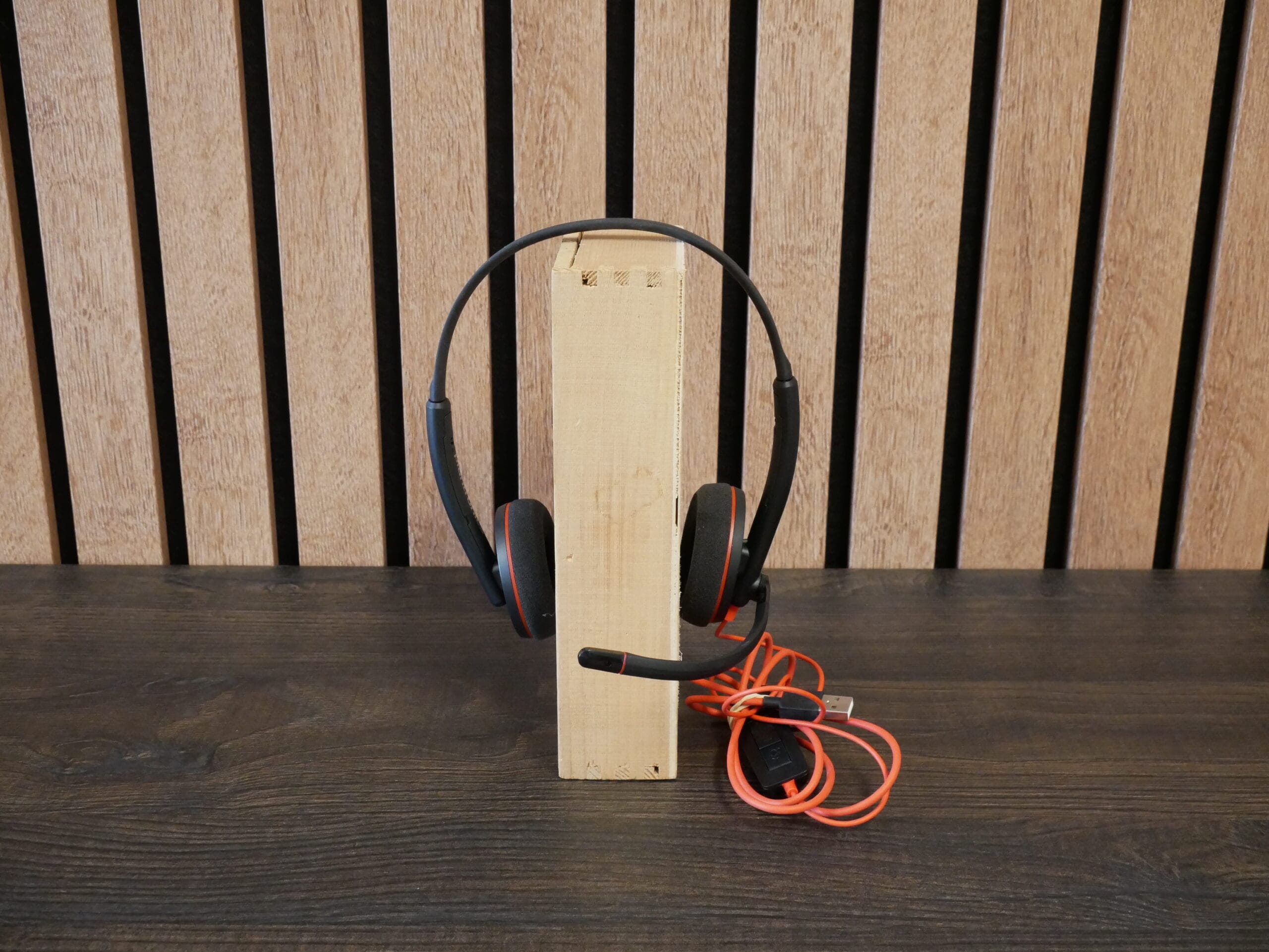 Plantronics C3220 Headphones (Refurbished)
