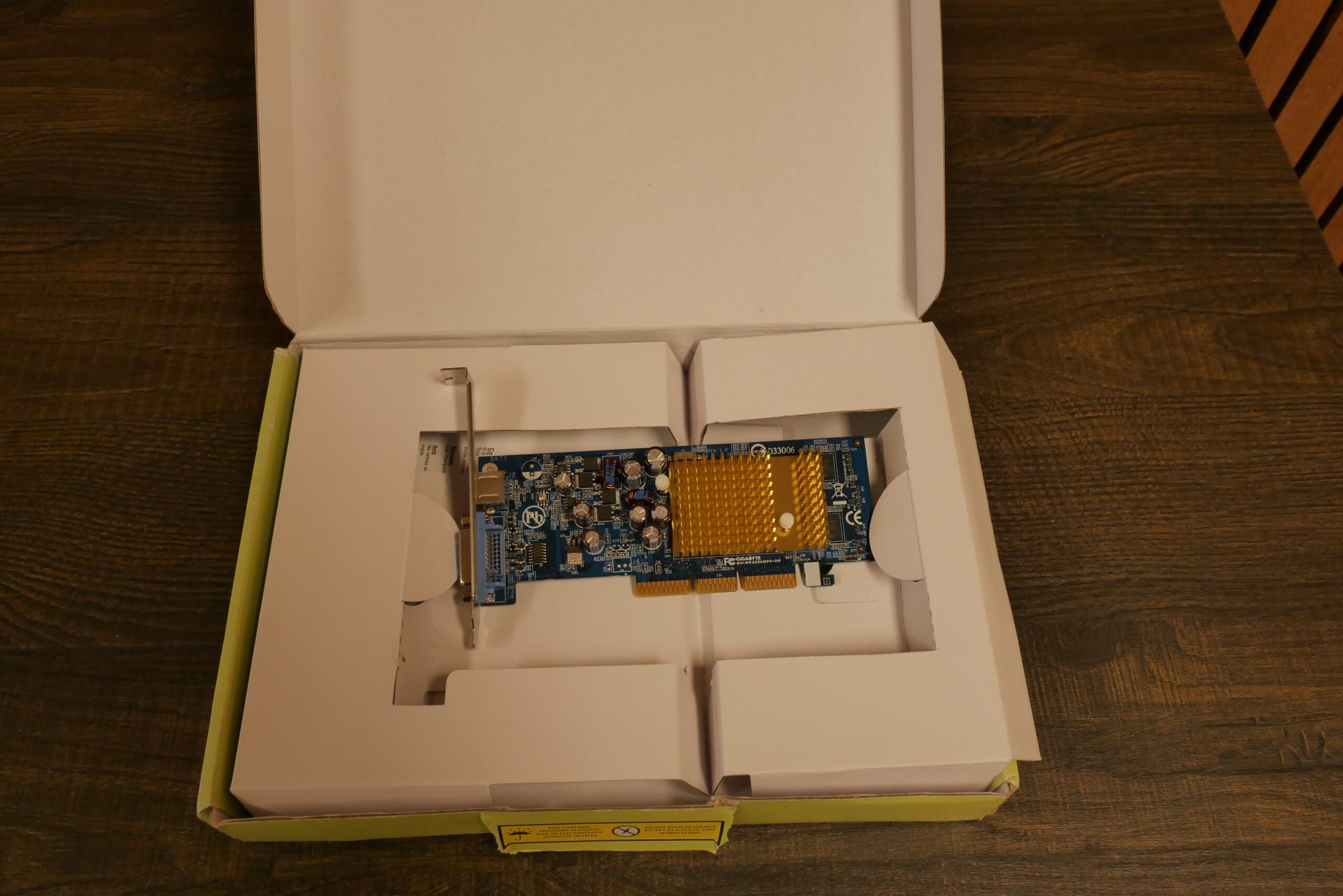 Gigabyte GeForce 6200 videokaart (Refurbished) - Afbeelding 3