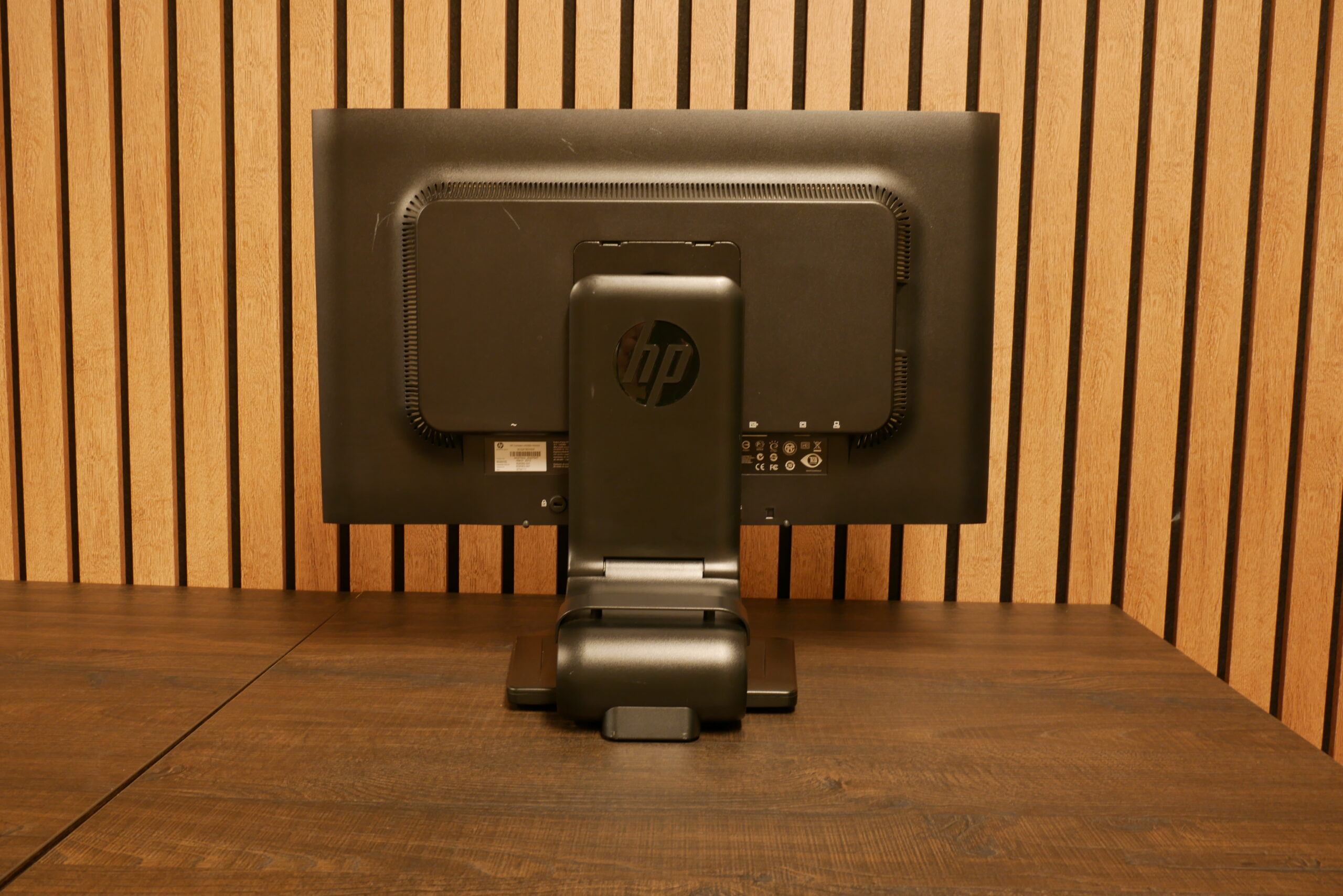 HP Compaq LA2306x Refurbished - Afbeelding 2