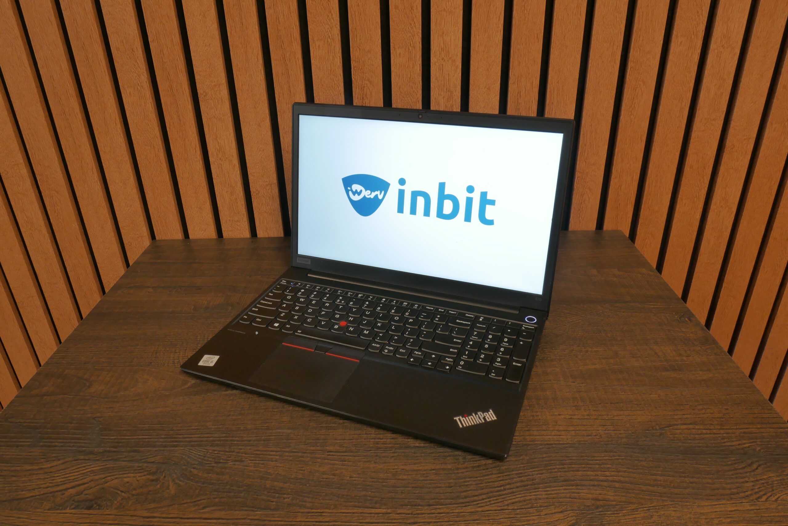 Lenovo Thinkpad E15 (Refurbished)