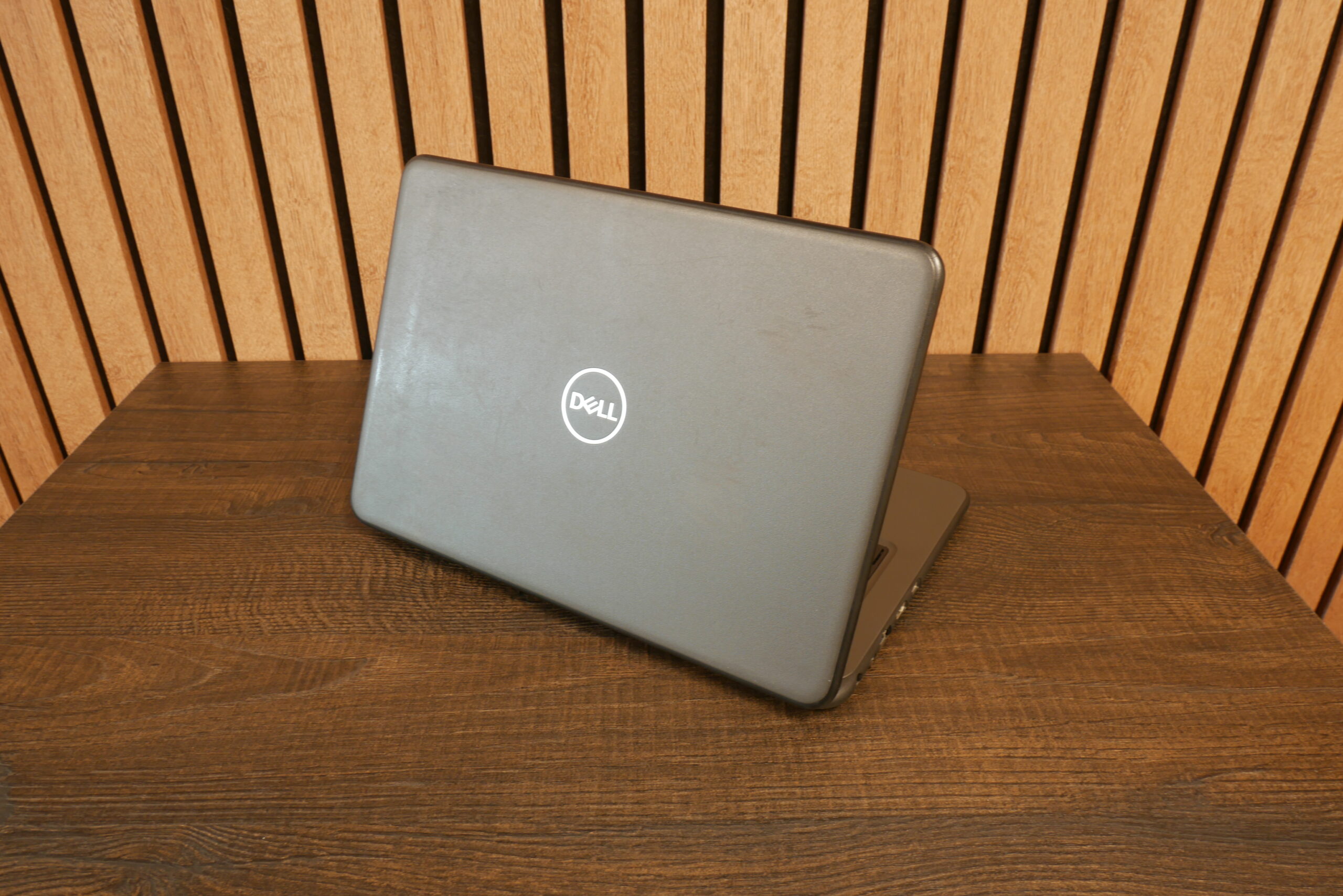 Dell Latitude 3310 Refurbished - Afbeelding 3