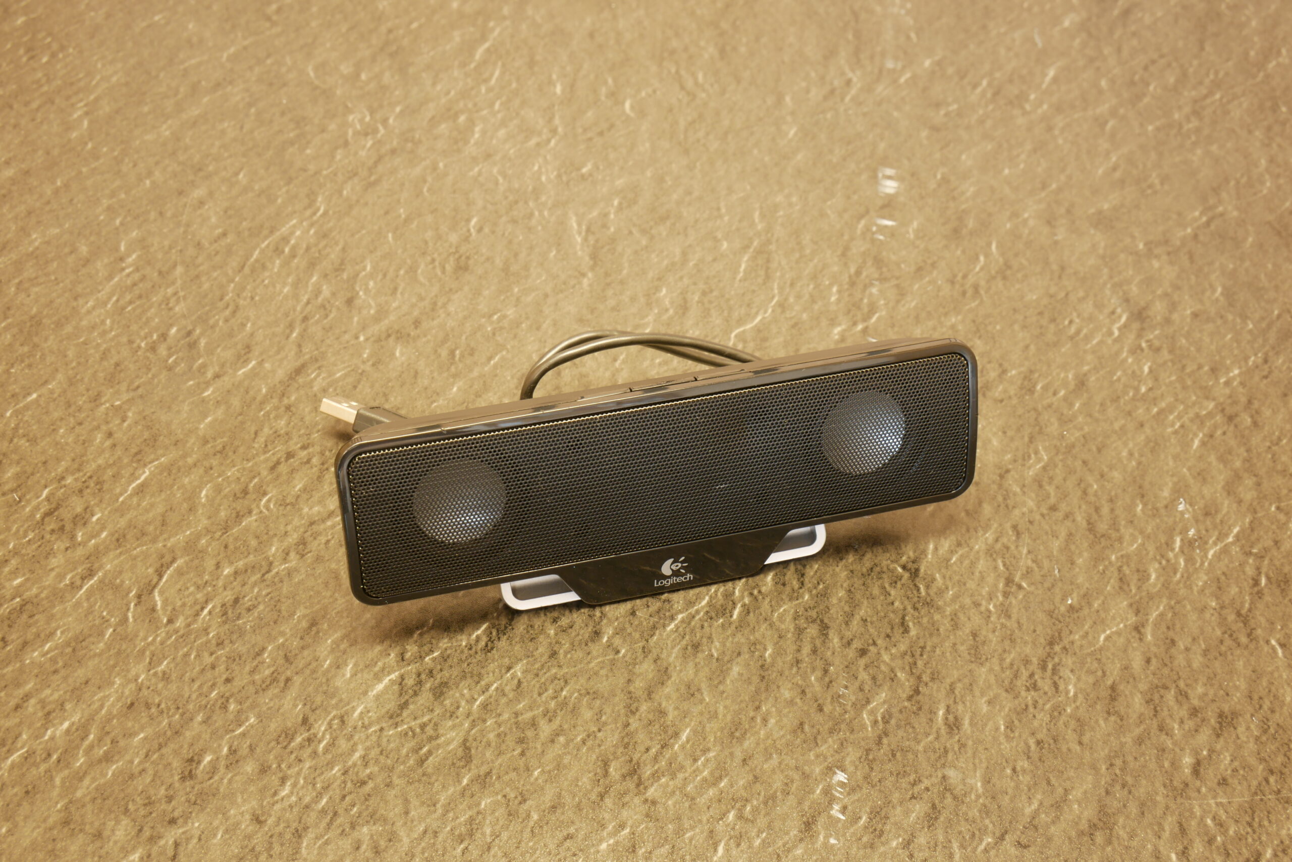 Logitech Laptop Speaker Z205 (Refurbished)