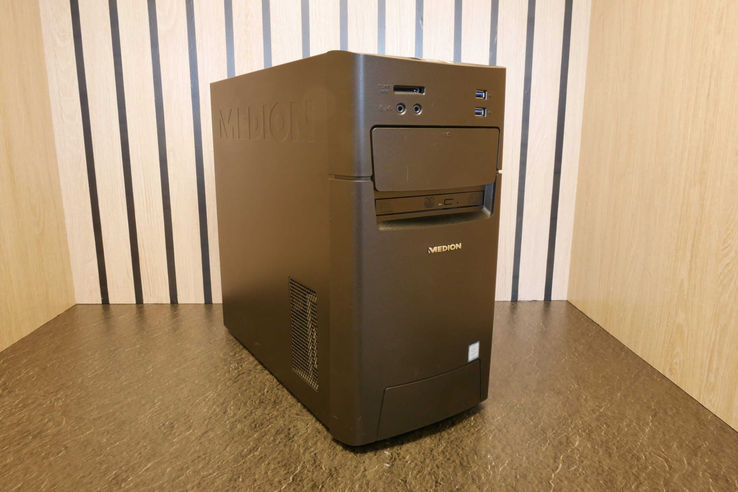 Medion Akoya P5378 (Refurbished) - Afbeelding 2